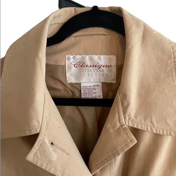 Women’s Tan Jacket with Scarf - Picture 5 of 5